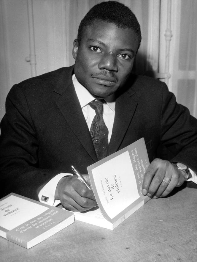 Yambo Ouologuem: d’écrivain célèbre à vendeur de charbon de bois , Information Afrique Kirinapost