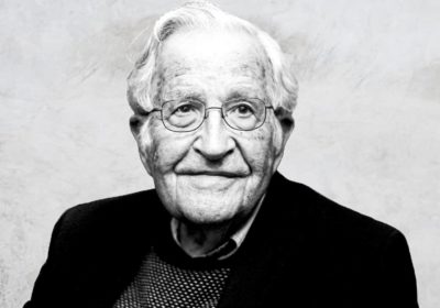 Noam Chomsky : « L’Occident dérive vers un proto-fascisme capitaliste sauvage », Information Afrique Kirinapost