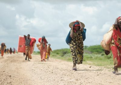 La crise climatique accroît le trafic d’êtres humains, Information Afrique Kirinapost