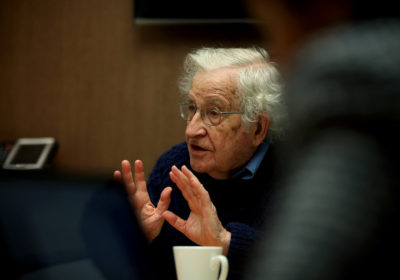 La Promesse trompeuse de ChatGPT – Noam Chomsky, Information Afrique Kirinapost