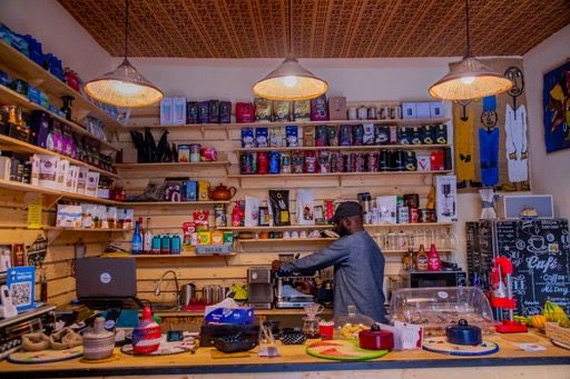 Saint-Louis: L&rsquo;incontournable Farmers Coffee Shop a rouvert ses portes, Information Afrique Kirinapost