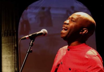 Woz Kaly : Un nouveau single pour encenser la jeunesse africaine, Information Afrique Kirinapost