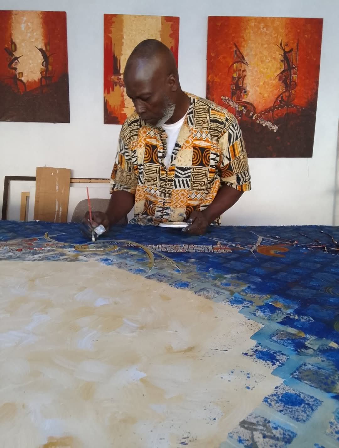 L&rsquo;artiste Serimacen Sène invite ses compatriotes à s&rsquo;approprier leur héritage culturel sans complexe, Information Afrique Kirinapost