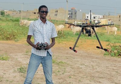 Aux décideurs étatiques du Sénégal : Faire de ce jeune inventeur le leader de l’industrie des drones de la sous-région, Information Afrique Kirinapost