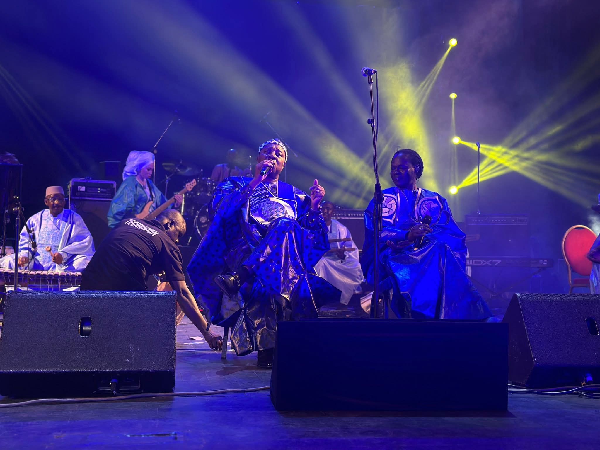 40 ANS DU DAANDE LEÑOL : UN SPECTACLE EPOUSTOUFFLANT, Information Afrique Kirinapost