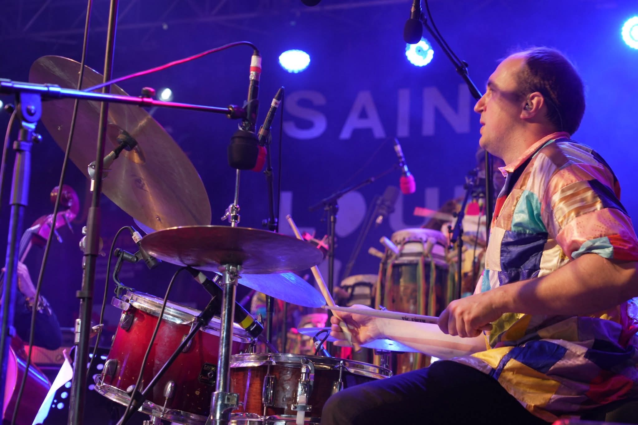 «Live in Saint Louis, Sénégal»,lorsque la puissance du sabar rencontre des standards du jazz, Information Afrique Kirinapost