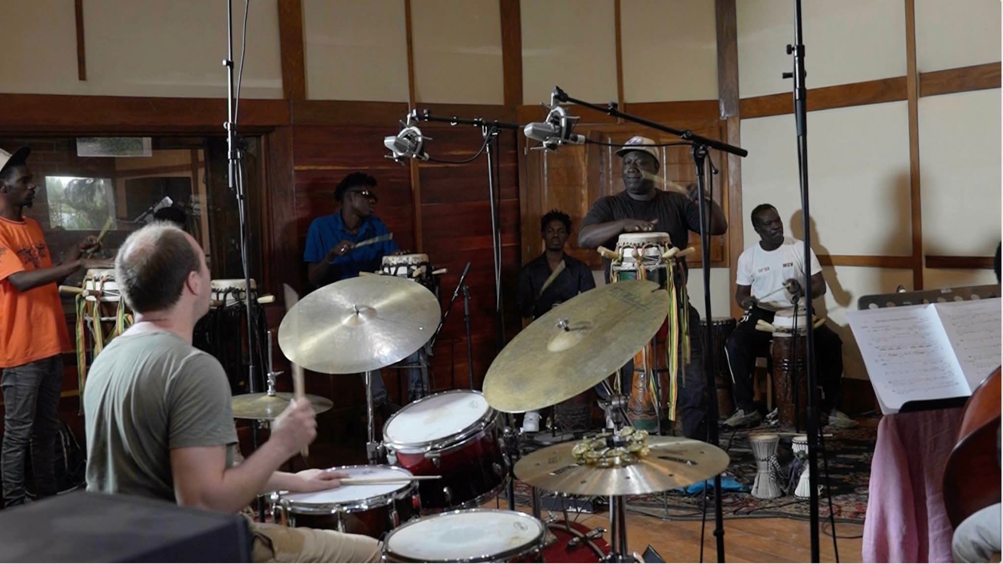 «Live in Saint Louis, Sénégal»,lorsque la puissance du sabar rencontre des standards du jazz, Information Afrique Kirinapost