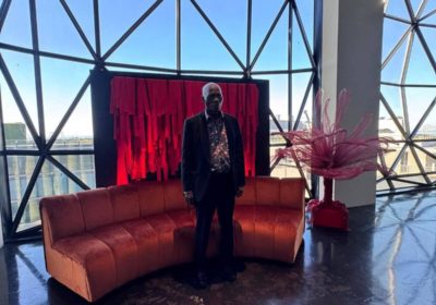 Abdoulaye Konaté est une des grandes figures des arts plastiques du continent, honoré par le Zeitz MOCAA, Information Afrique Kirinapost