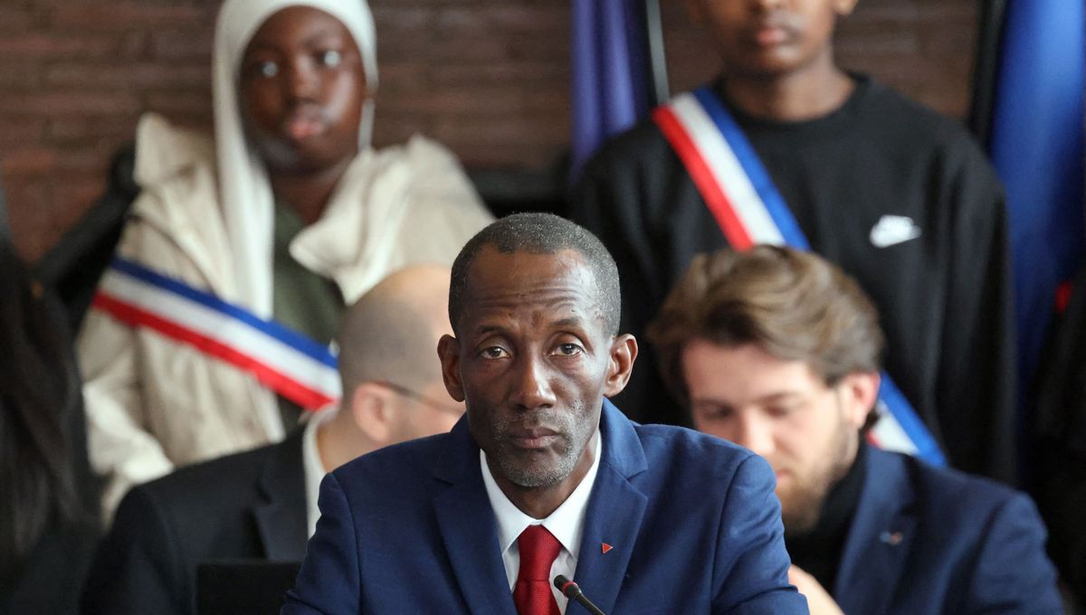 L’élection de Bally Bagayoko à la tête de la mairie de Saint-Denis exacerbe un racisme débridé en France, Information Afrique Kirinapost