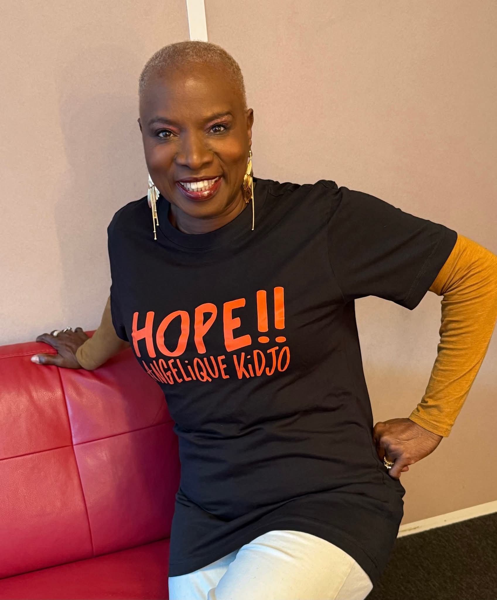 Angélique Kidjo sort « Hope », un nouvel album plein d’espoir en hommage à sa maman, Information Afrique Kirinapost