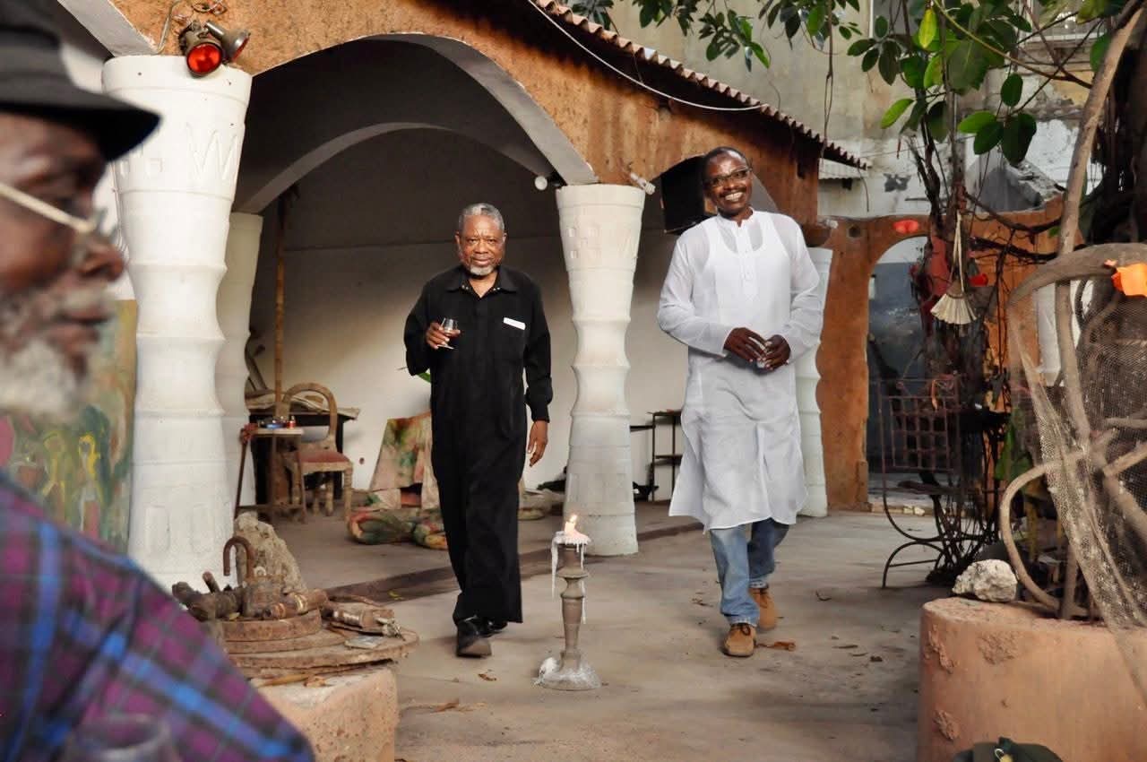 Hey Joe, Neuf ans déjà, Information Afrique Kirinapost